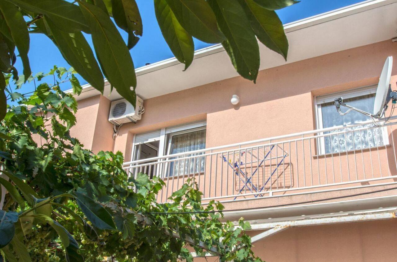 Apartman Nena Crikvenica Exteriör bild